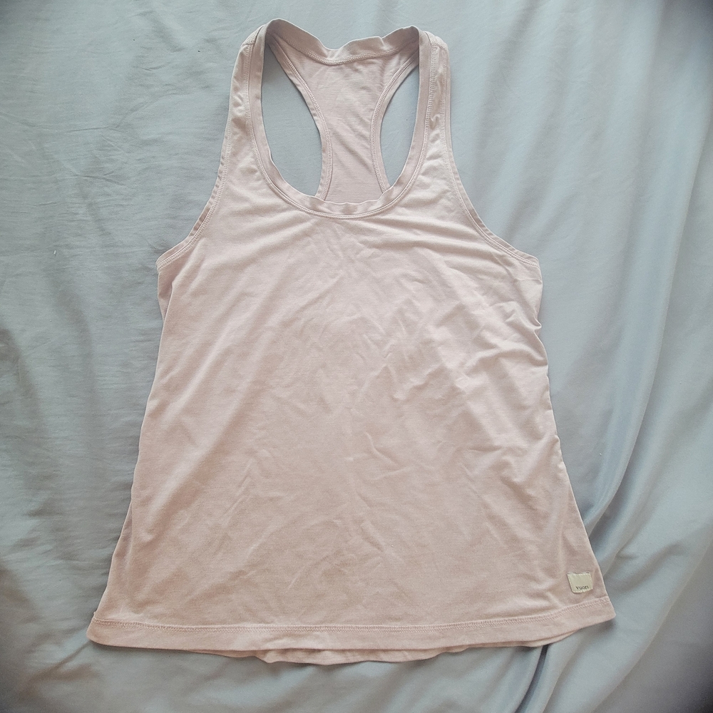 *SOLD* Vuori Lux Performance Tank Size M